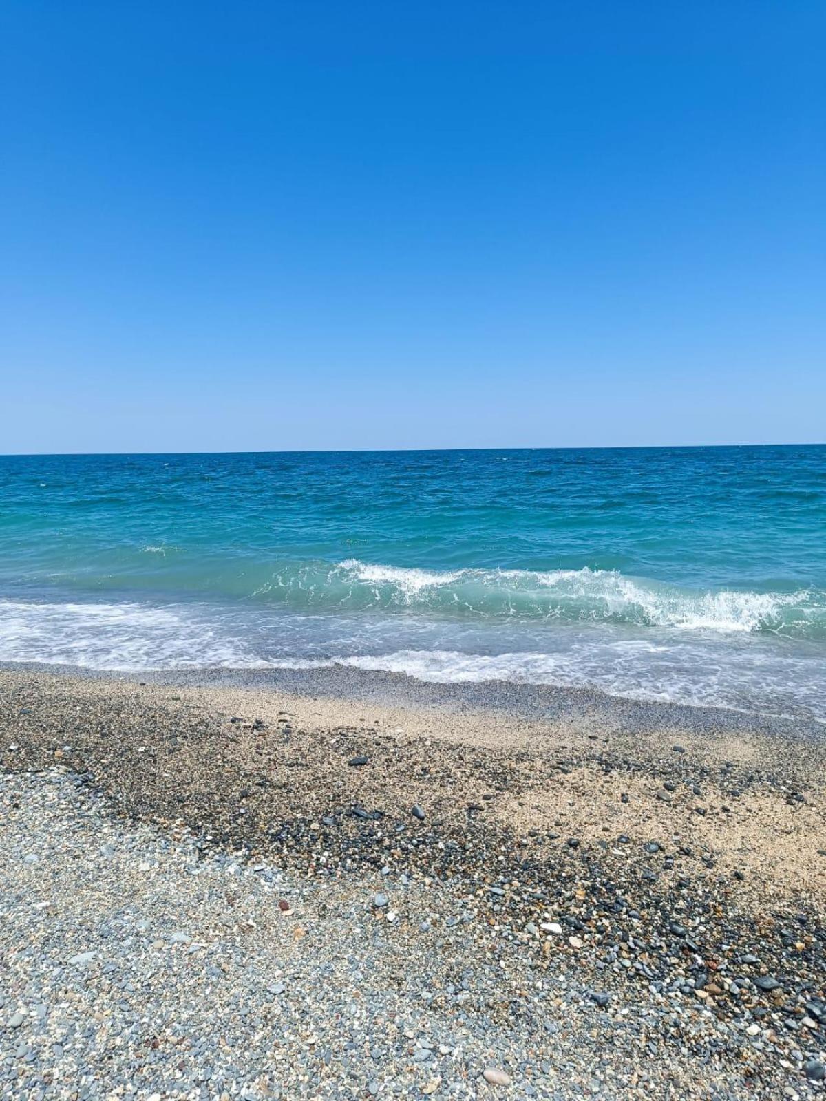 Holiday Beach Hotel Arnavutkoy ภายนอก รูปภาพ