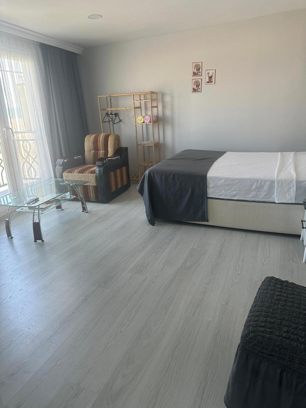 Holiday Beach Hotel Arnavutkoy ภายนอก รูปภาพ