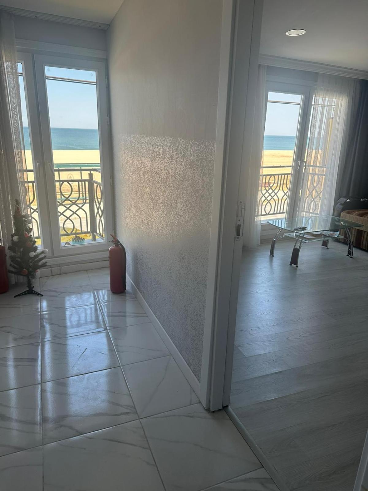 Holiday Beach Hotel Arnavutkoy ภายนอก รูปภาพ
